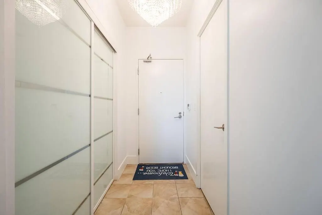 Luxury Suite With Private Terrace Downtown Toronto Apartment