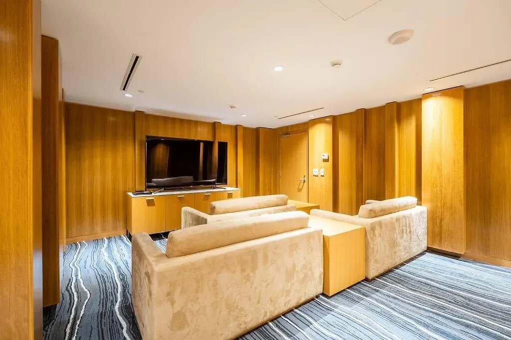 Luxury Suite With Private Terrace Downtown Toronto Apartment