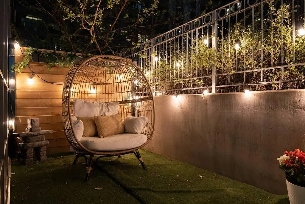 Luxury Suite With Private Terrace Downtown Toronto