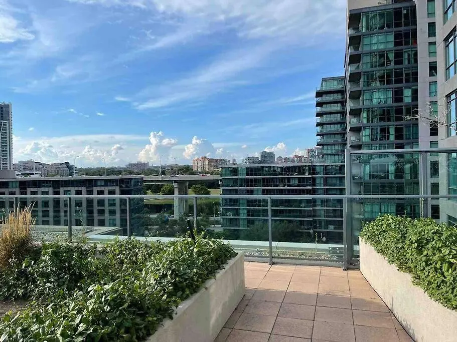 Luxury Suite With Private Terrace Downtown Toronto Apartment