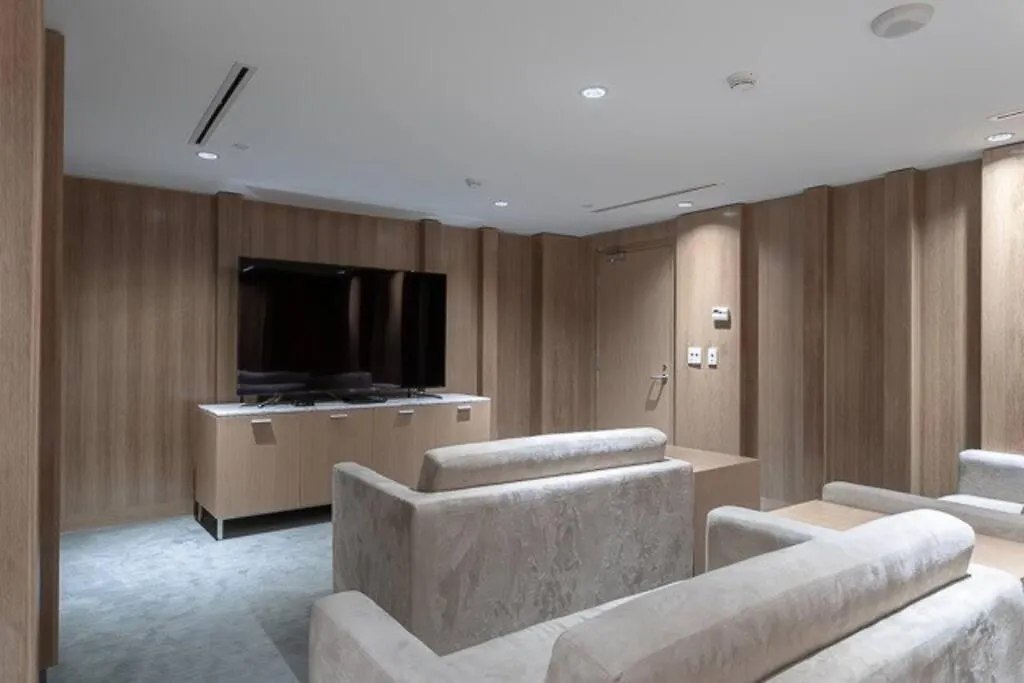 Luxury Suite With Private Terrace Downtown Toronto