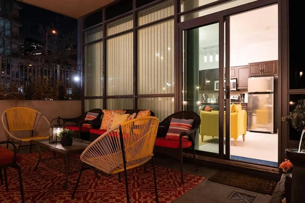 Luxury Suite With Private Terrace Downtown Toronto Apartment